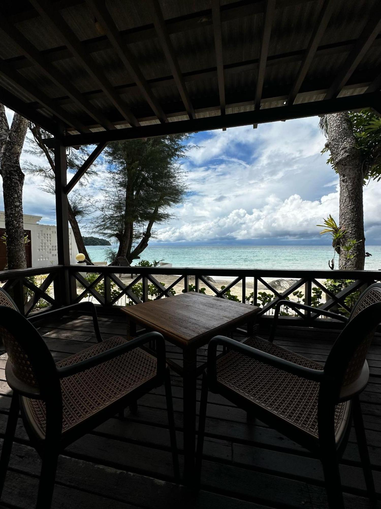 קמפונג קואלה בסוט Beach Resort - Arwana Perhentian Besar מראה חיצוני תמונה