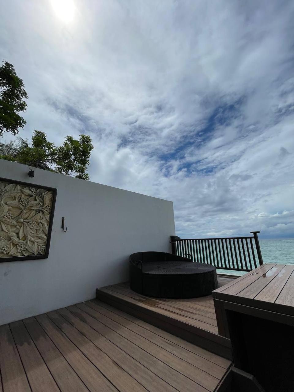 קמפונג קואלה בסוט Beach Resort - Arwana Perhentian Besar מראה חיצוני תמונה