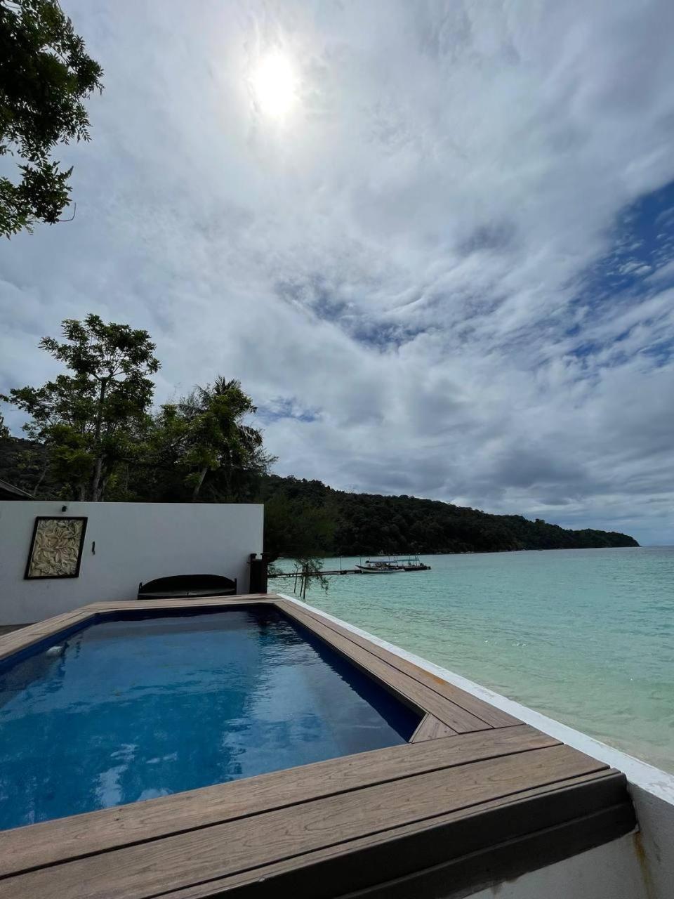 קמפונג קואלה בסוט Beach Resort - Arwana Perhentian Besar מראה חיצוני תמונה